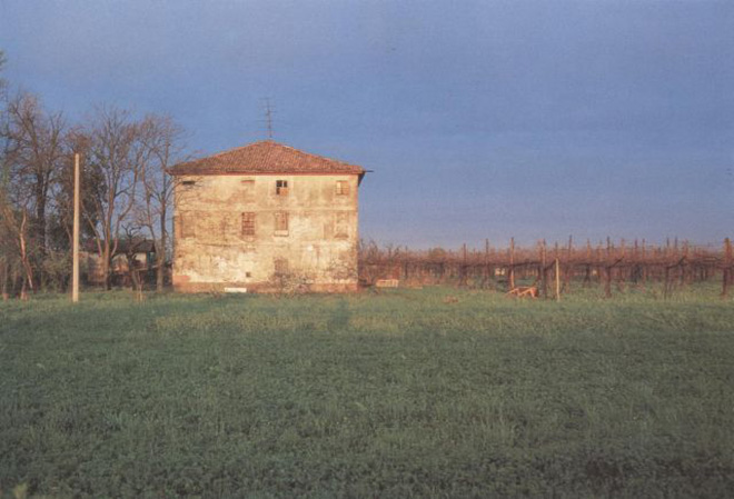 Immagine di una casa di campagna